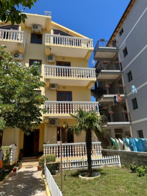 Apartament Velipoje